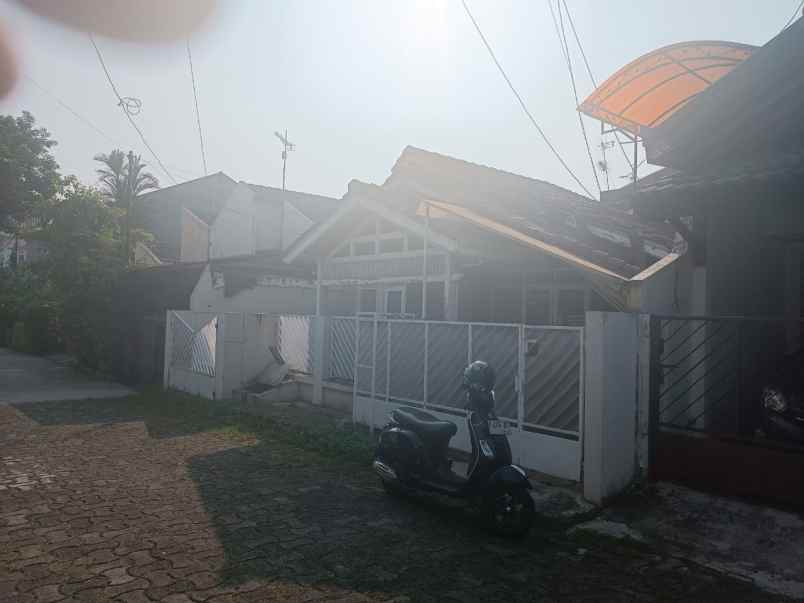 rumah cimanggis depok dalam komplek