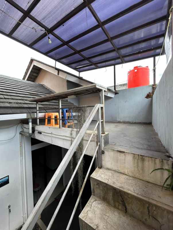 rumah ciwaruga dekat kampus polban row jalan lebar