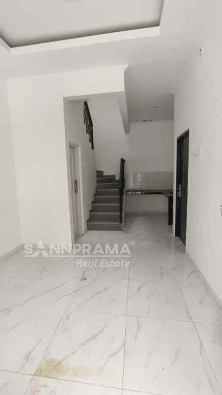 rumah cluster last unit siap huni tapos depok