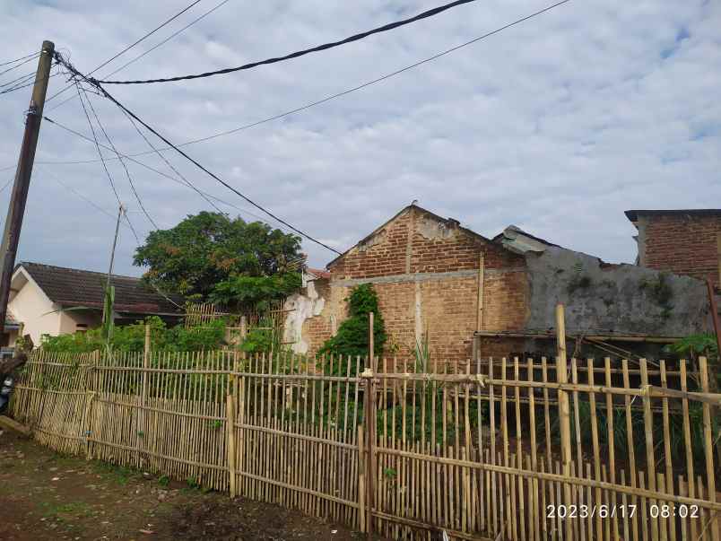 rumah dan tanah dijual murah lokasi bumi sari indah i