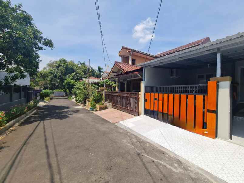 rumah di vila pamulang tangerang selatan