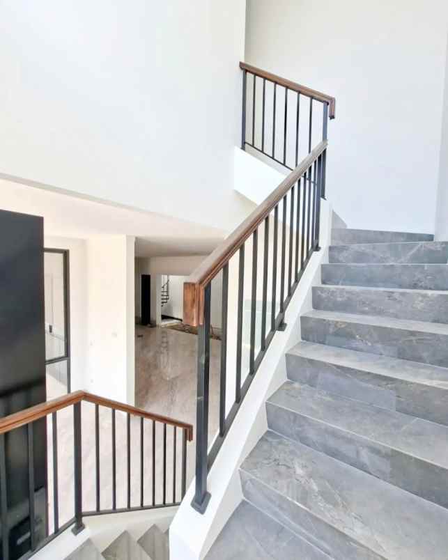 rumah dijual bintaro sektor 9 turin harga jadi 3 75 m