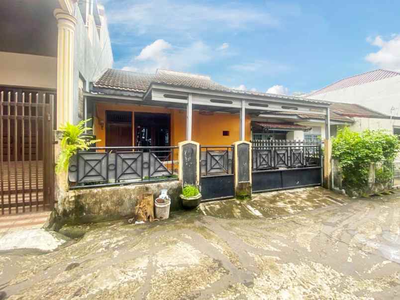 rumah dijual di komplek bukit sukatani palembang