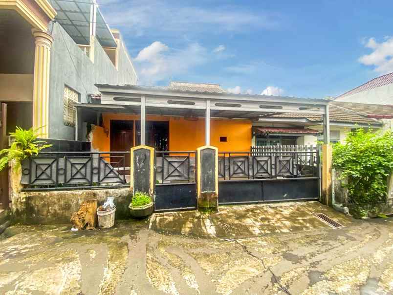 rumah dijual di komplek bukit sukatani palembang