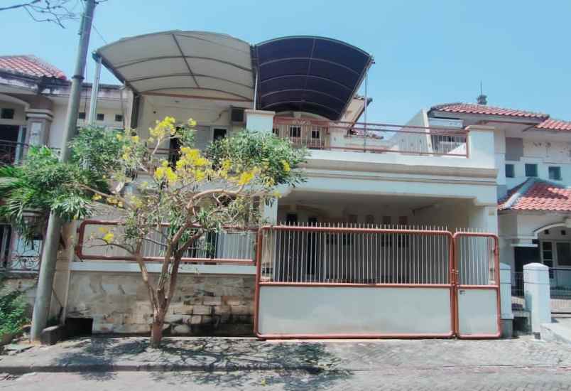 rumah dijual dian istana wiyung surabaya barat