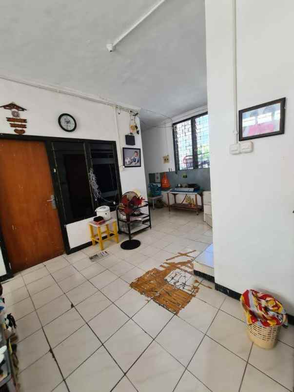 rumah dijual pucang anom gubeng surabaya timur