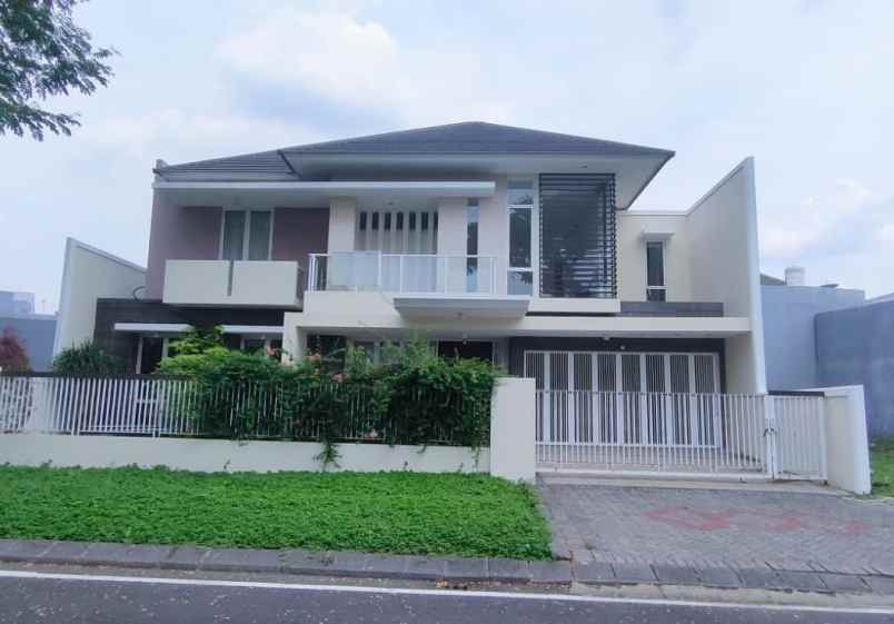 rumah dijual royal residence surabaya barat