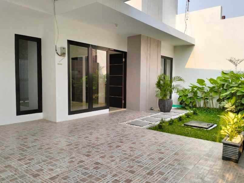 rumah dijual wiguna timur kondisi bagus terawat