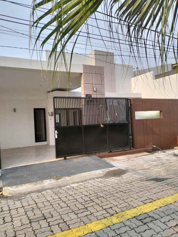 rumah dijual wiguna timur kondisi bagus terawat