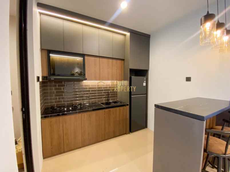 rumah full furnished 2 lantai 7 menit kampus upn jogja