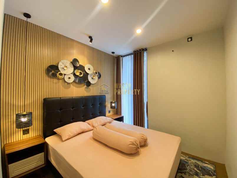 rumah full furnished 2 lantai 7 menit kampus upn jogja