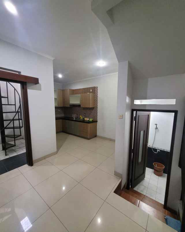 rumah gallery kawaluyaan soekarno hatta bandung