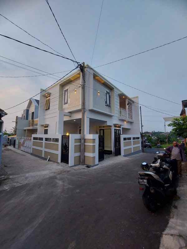 rumah hook 2 lantai rangkapan jaya depok