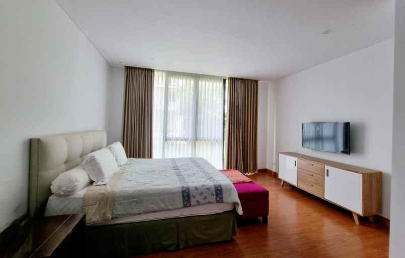 rumah hook minimalis di vermont parkland bsd tangsel