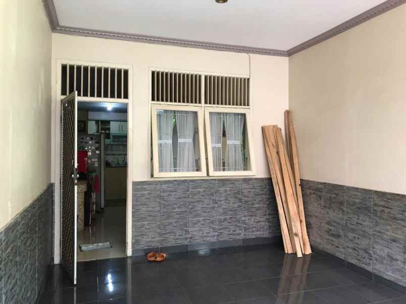 rumah jl gampit jatiwaringin bekasi