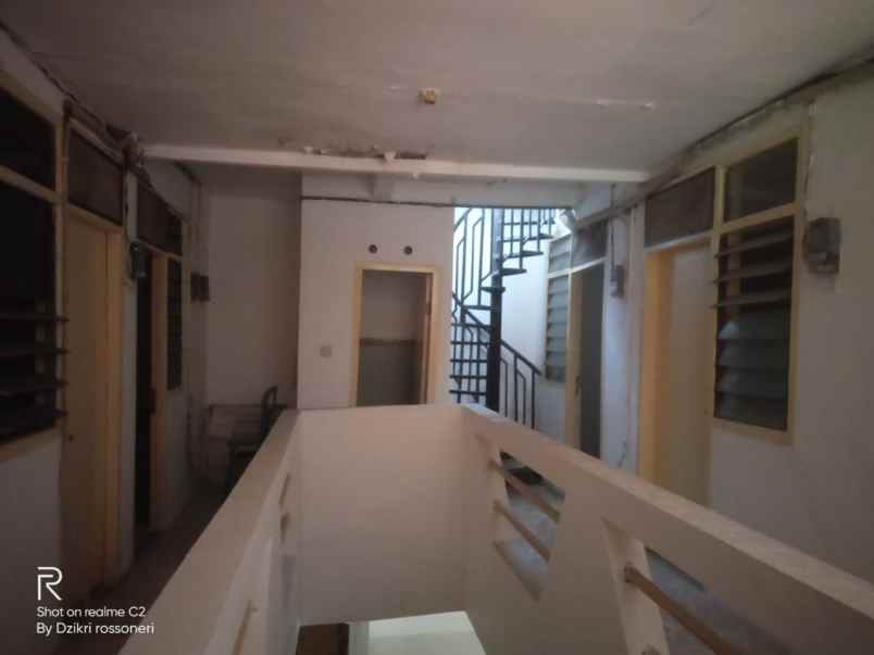rumah kost di tenggilis mejoyo dekat ubaya