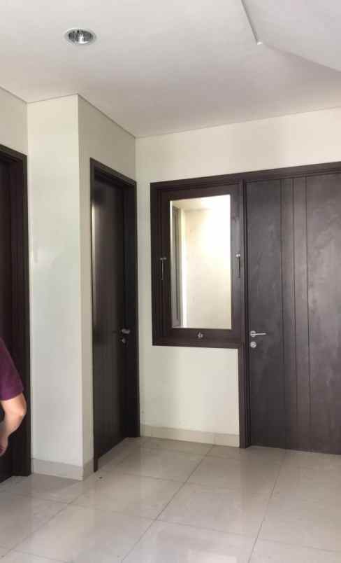 rumah kost regent town dijual