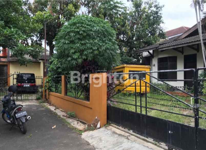 rumah luas di pondok aren