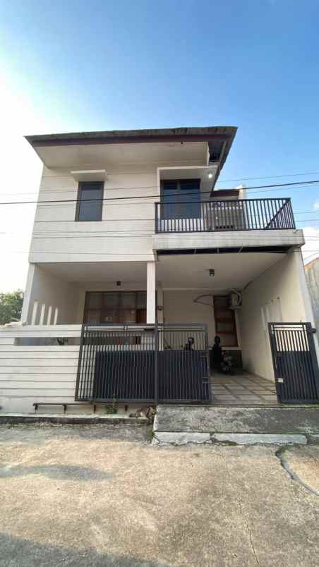 rumah luas di sayap permata permai arcamanik bandung