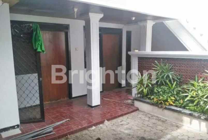 rumah margorejo indah ada taman dpn blkng garasi