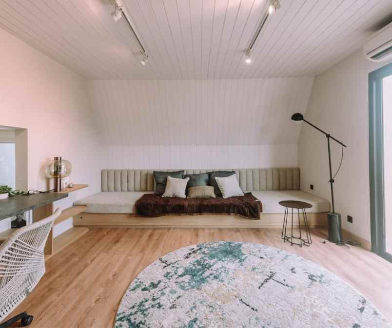 rumah mewah 3 lantai tanpa dp dekat toll bsd serpong