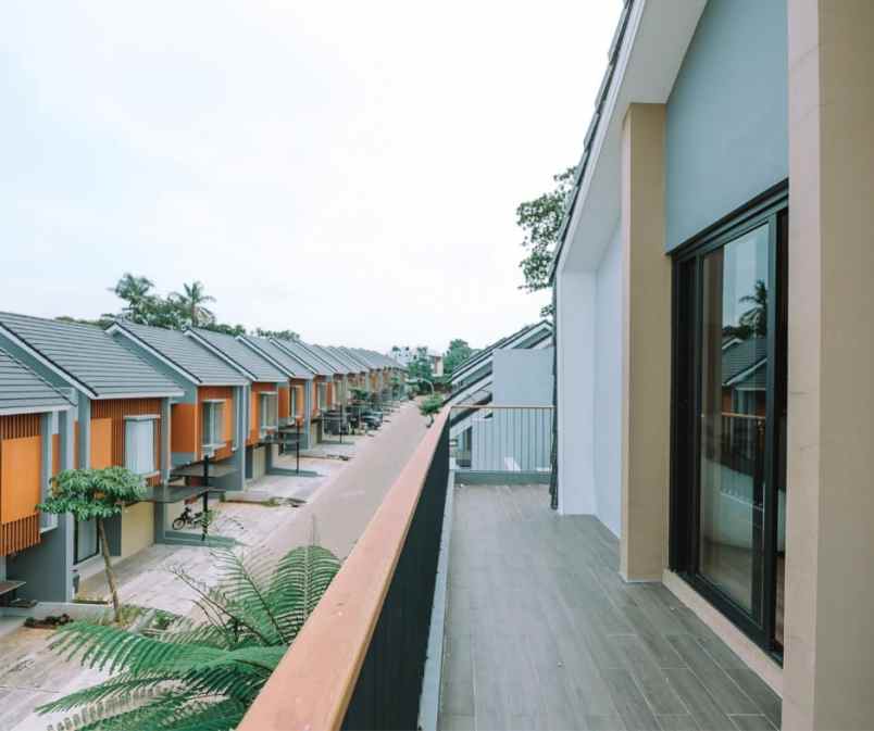 rumah mewah 3 lantai tanpa dp dekat toll bsd serpong
