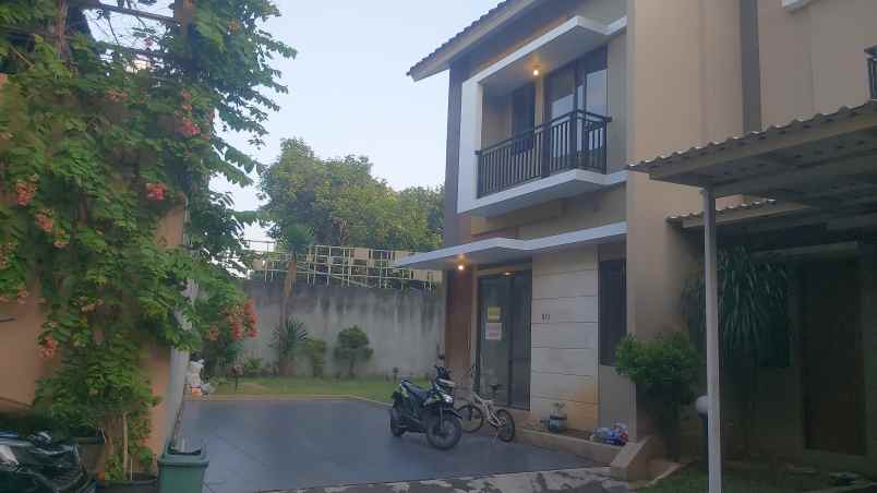 rumah mewah anti banjir murah