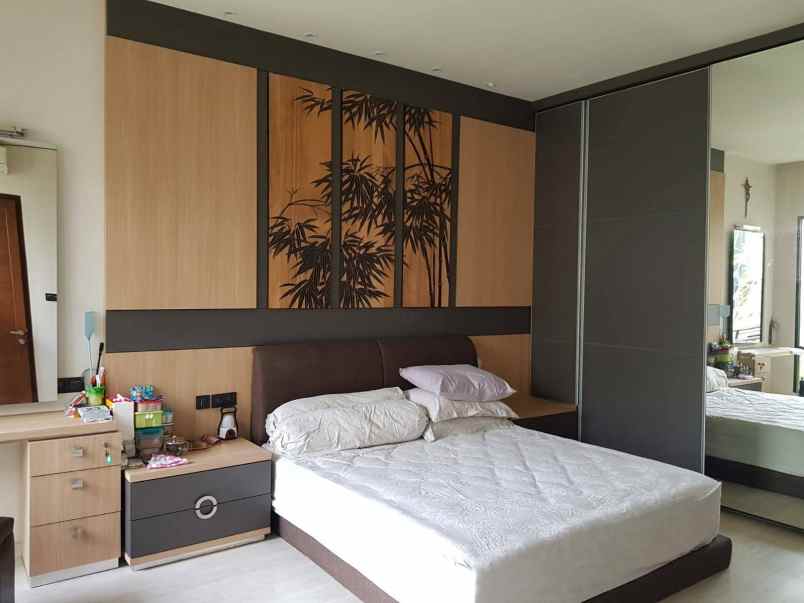 rumah mewah beserta isinya lokasi paris 2