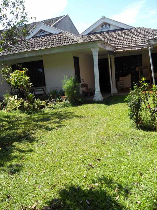 rumah mewah kota bandung buah batu