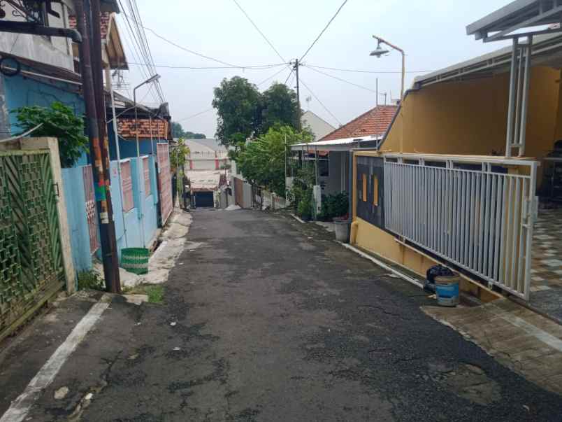 rumah mewah satu lantai daerah manyaran semarang barat