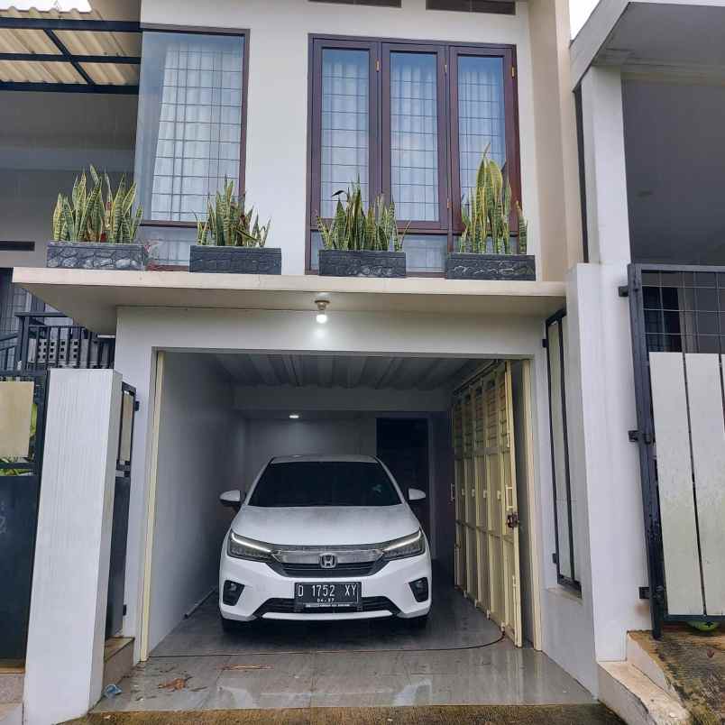 rumah minimalis cipageran bangunan baru siap huni