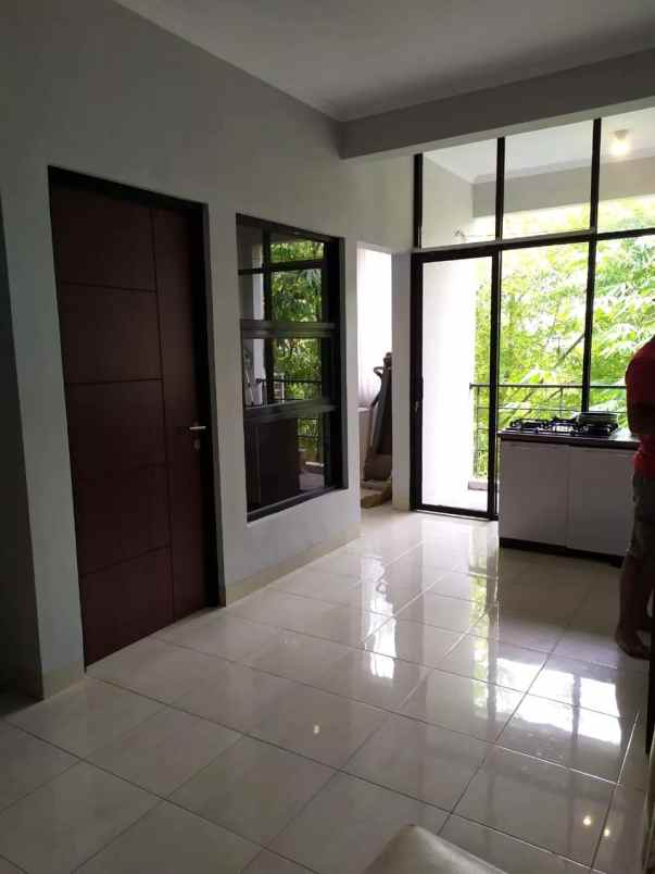 rumah minimalis di sariwangi bandung