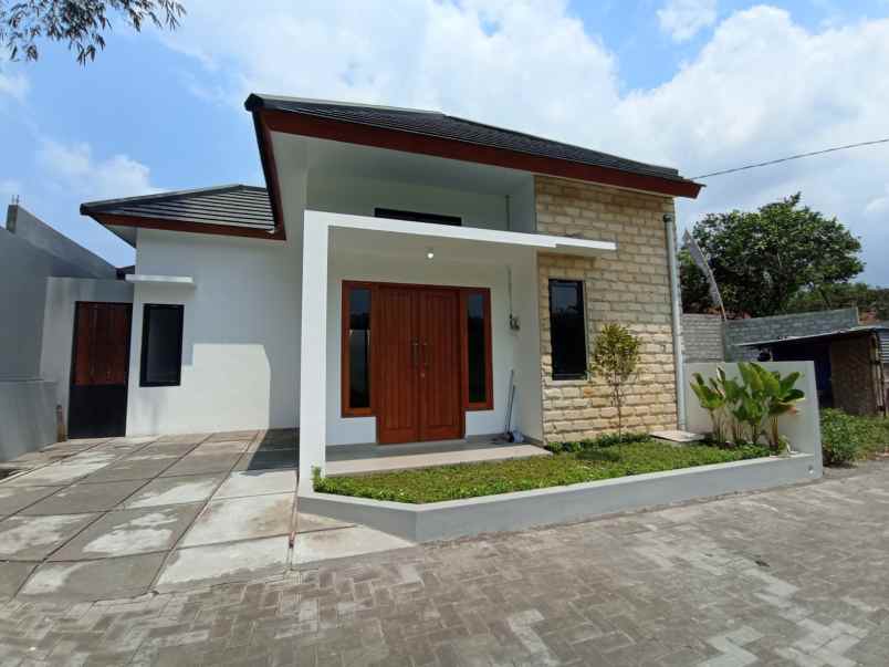 rumah modern dengan desain sirkulasi udara optimal