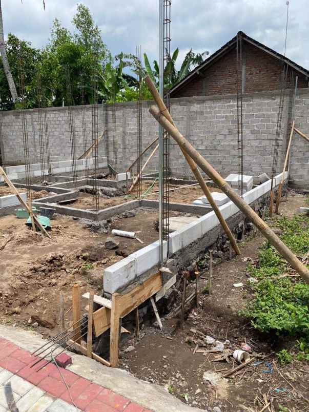 rumah modern minimalis proses bangun di prambanan