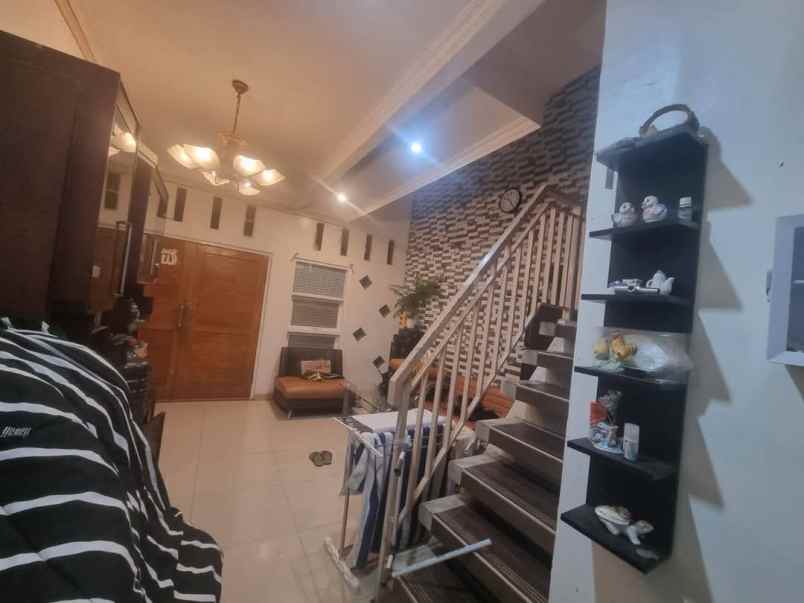 rumah murah di pejaten barat jkt selatan