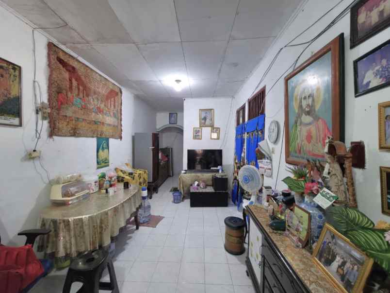 rumah samping fasum kota harapan indah bekasi