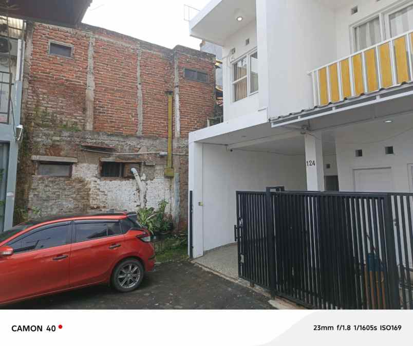 rumah sarijadi kota bandung dekat tol pasteur sukaraja