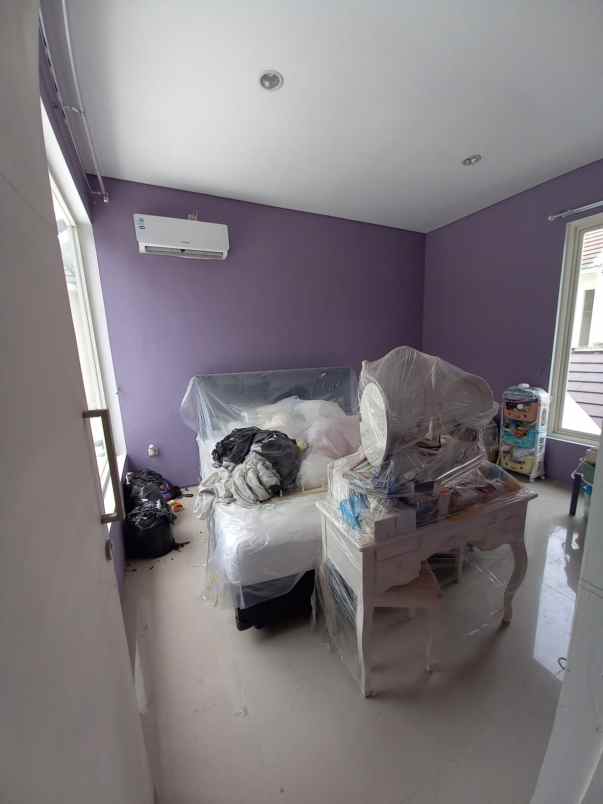 rumah second 2 lantai siap huni citraland utara