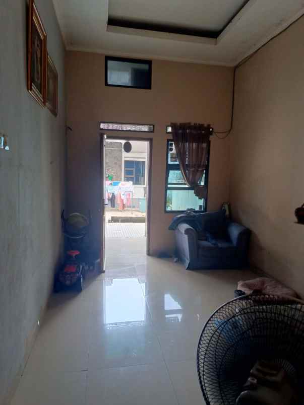 rumah second minimalis di cipayung depok