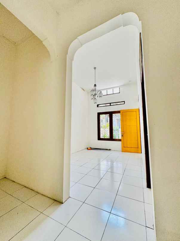 rumah siap huni di pamulang estate tangsel