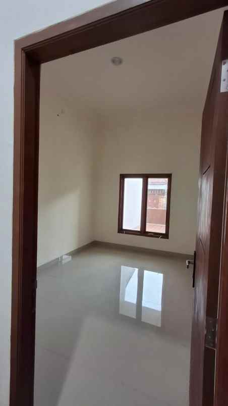 rumah siap huni di perumahan taman harapan baru bekasi