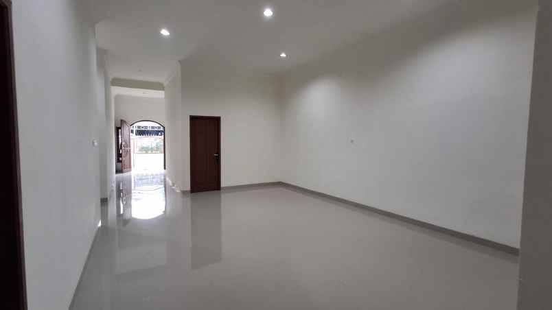 rumah siap huni di perumahan taman harapan baru bekasi