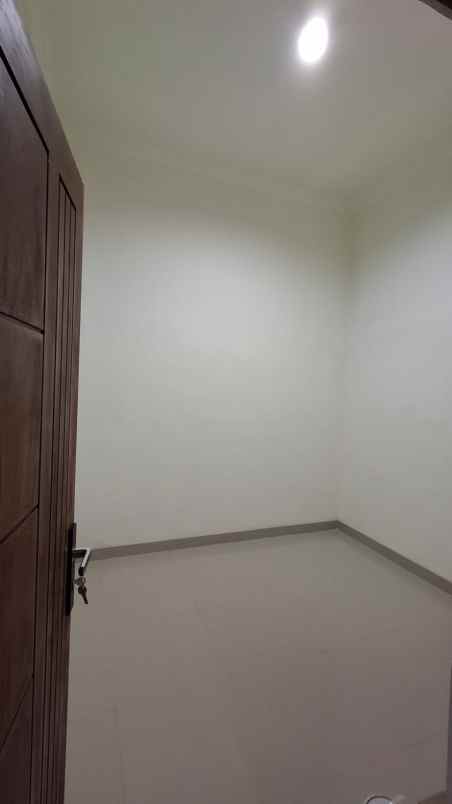 rumah siap huni di perumahan taman harapan baru bekasi