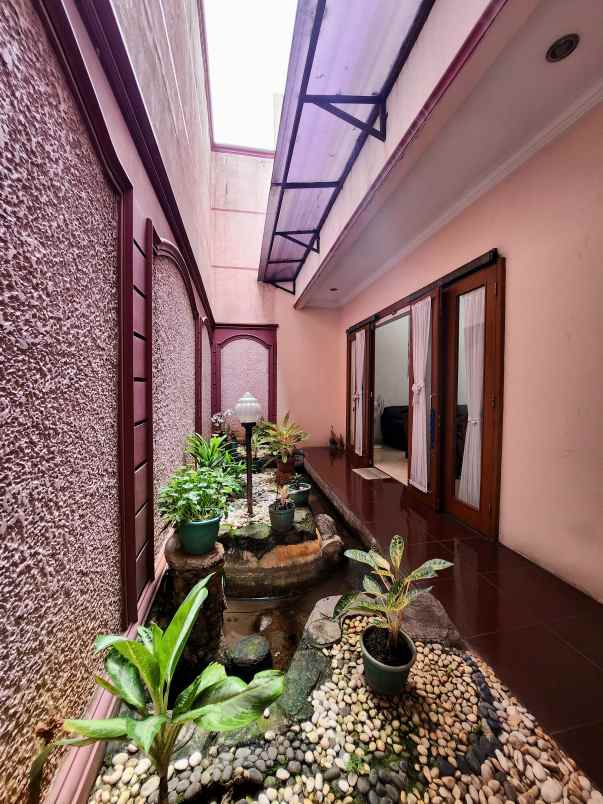 rumah siap huni non komplek di duren sawit jaktim