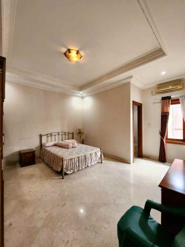 rumah siap huni non komplek di duren sawit jaktim