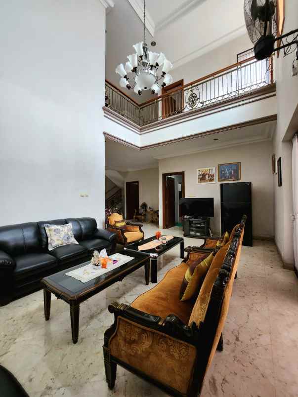 rumah siap huni non komplek di duren sawit jaktim