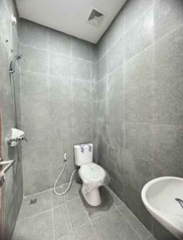 rumah siap huni posisi hook termurah di pamulang