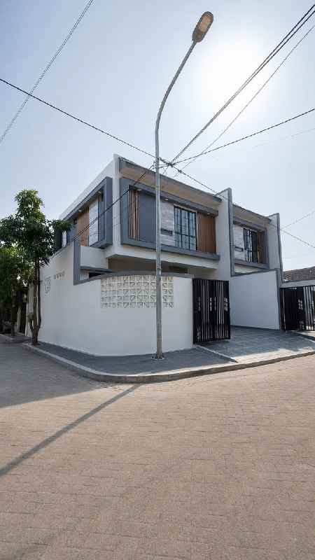 rumah sutorejo tengah new minimalis hook