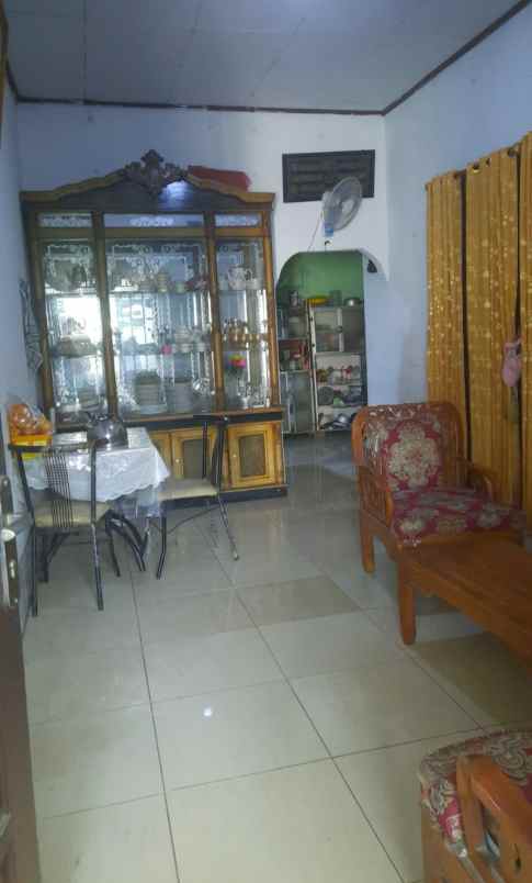 rumah toko gudang garasi