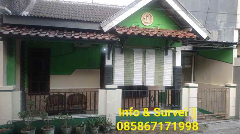 sewa cepat rumah plus furnish dekat uns